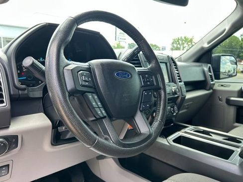 Used 2016 Ford F150 XLT w/ Equipment Group 302A Luxury AWD/4WD image 33