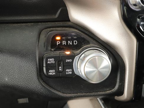 Used 2019 RAM 1500 Laramie image 12