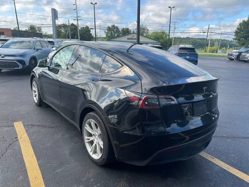 Used 2021 Tesla Model Y Long Range AWD/4WD image 5