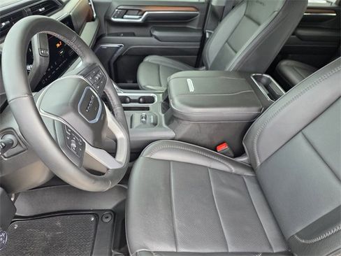 Used 2024 GMC Sierra 2500 Denali w/ Denali Reserve Package image 12