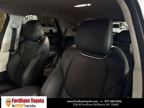 Used 2025 Genesis GV70 2.5T AWD/4WD image 20