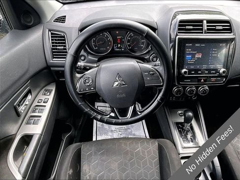 Used 2020 Mitsubishi Outlander Sport SE AWD/4WD image 5