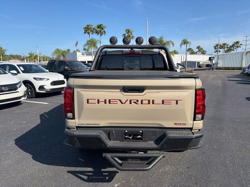 Used 2024 Chevrolet Colorado Trail Boss w/ Technology Package image 6