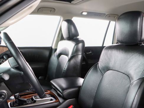 Used 2024 Nissan Armada SL RWD image 25