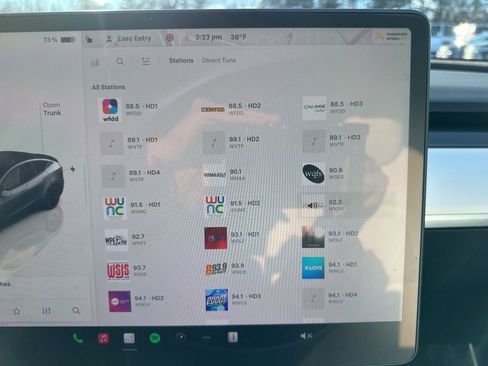 Used 2023 Tesla Model Y Long Range image 18