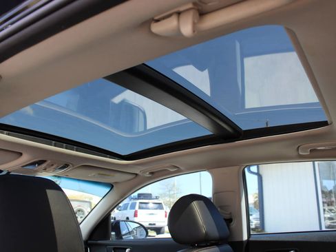 Used 2018 Kia Optima SX image 21