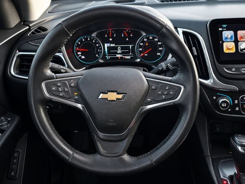 Used 2018 Chevrolet Equinox Premier FWD image 28