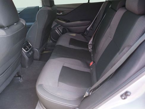 Used 2022 Subaru Outback Premium AWD/4WD image 12