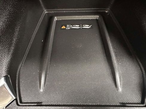 Used 2023 Chevrolet Traverse LT AWD/4WD image 26