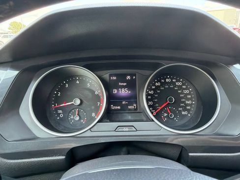Used 2019 Volkswagen Tiguan SE w/ 3rd Row Seat Package AWD/4WD image 17