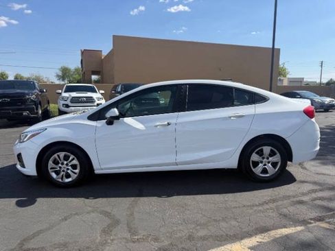 Used 2019 Chevrolet Cruze LS FWD image 6