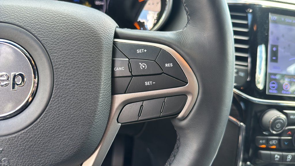 Used 2019 Jeep Grand Cherokee Limited AWD/4WD image 21