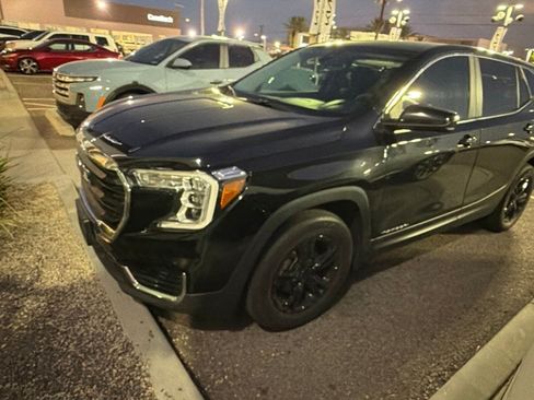 Used 2023 GMC Terrain SLE FWD image 14