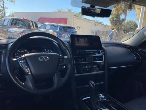 Used 2024 INFINITI QX80 Luxe image 14