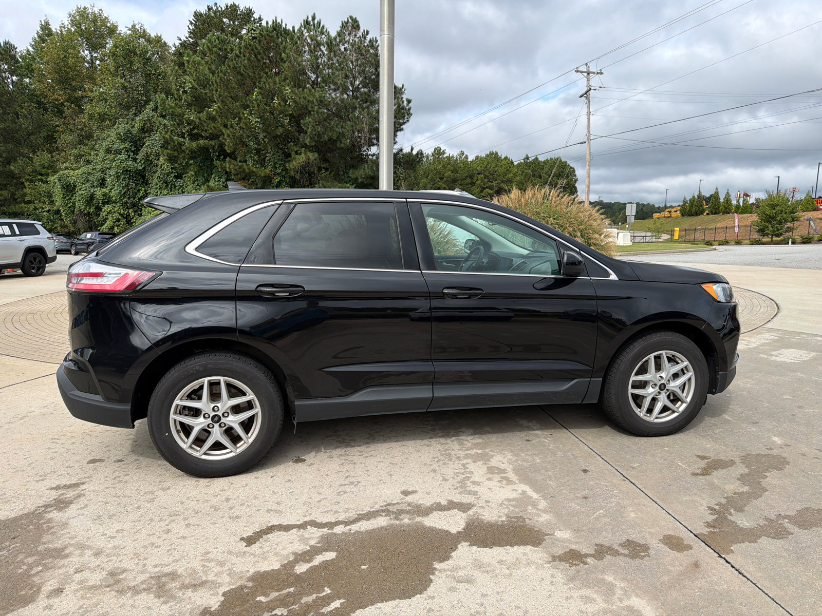 Used 2024 Ford Edge SEL AWD/4WD image 7
