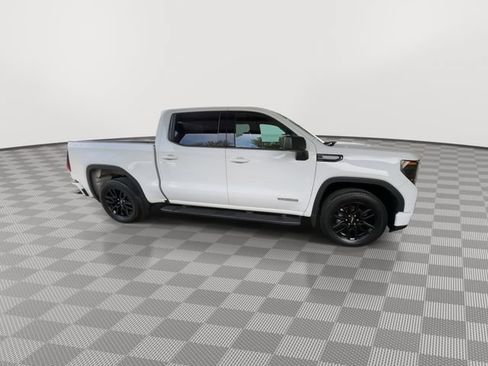 Used 2022 GMC Sierra 1500 Elevation w/ LPO, Elevation Black Package AWD/4WD image 9
