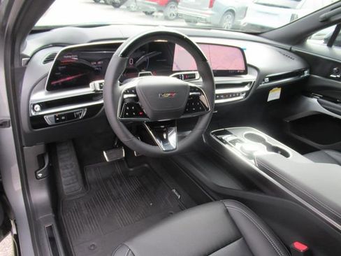 New 2026 Cadillac Lyriq V image 16