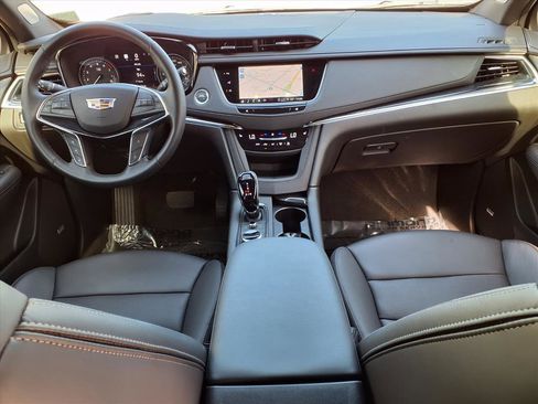 Certified 2025 Cadillac XT5 Premium Luxury w/ Technology Package image 15