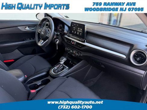 Used 2021 Kia Forte LXS image 34