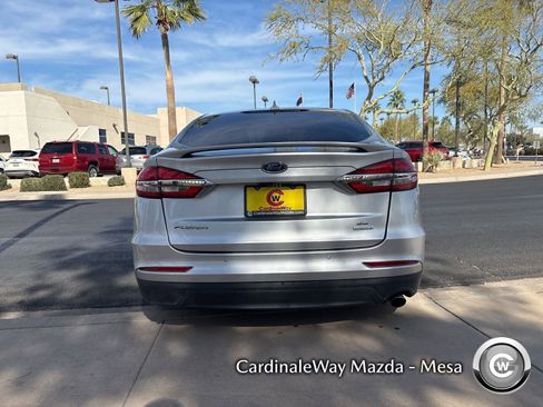 Used 2019 Ford Fusion SE w/ Equipment Group 151A image 3
