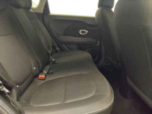 Used 2019 Kia Soul FWD image 19