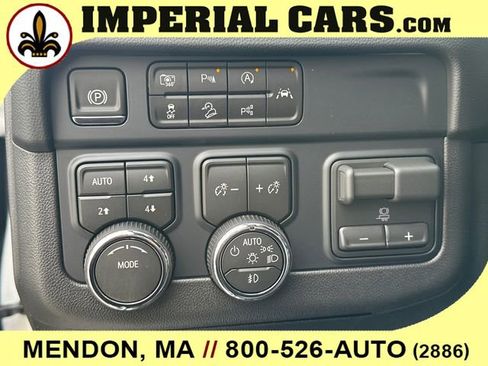 New 2026 Chevrolet Suburban LT w/ Comfort Package image 22