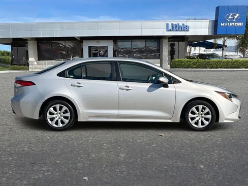 Used 2024 Toyota Corolla LE image 9