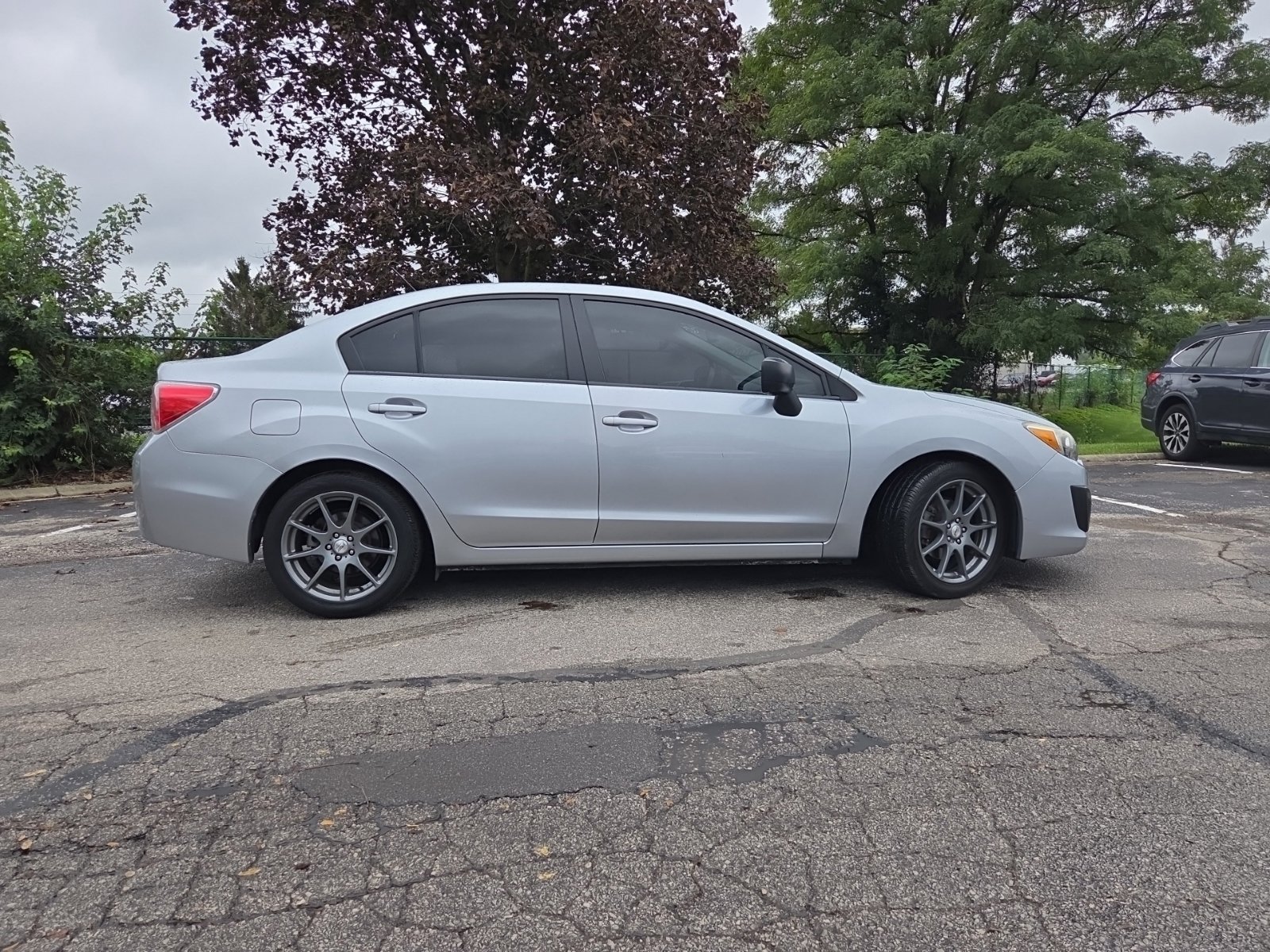 Used 2012 Subaru Impreza 2.0i AWD/4WD image 2