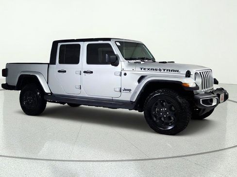 Used 2023 Jeep Gladiator Sport AWD/4WD image 8
