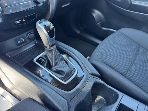 Used 2020 Nissan Rogue Sport S AWD/4WD image 20
