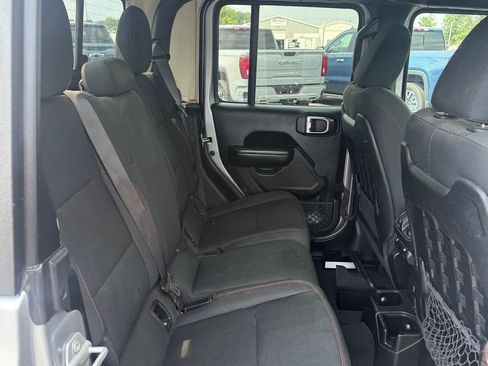 Used 2020 Jeep Gladiator Rubicon AWD/4WD image 29