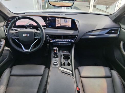 Used 2025 Cadillac CT5 Sport RWD image 9