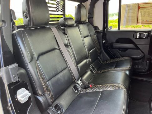 Used 2022 Jeep Gladiator Overland AWD/4WD image 22