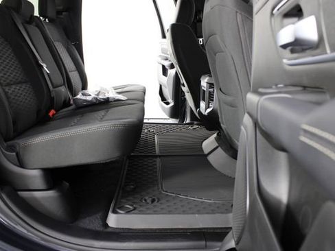 New 2026 RAM 1500 4x4 Crew Cab image 18