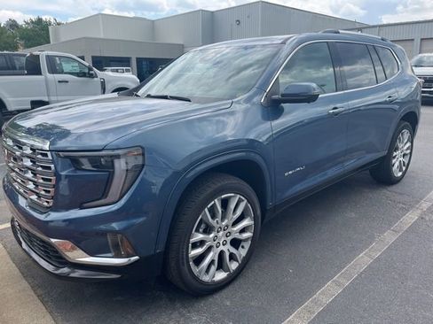 Used 2025 GMC Acadia Denali w/ Super Cruise Package FWD image 1