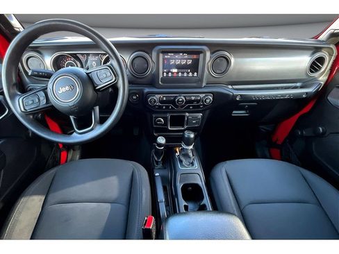 Certified 2022 Jeep Wrangler Unlimited Sport AWD/4WD image 18