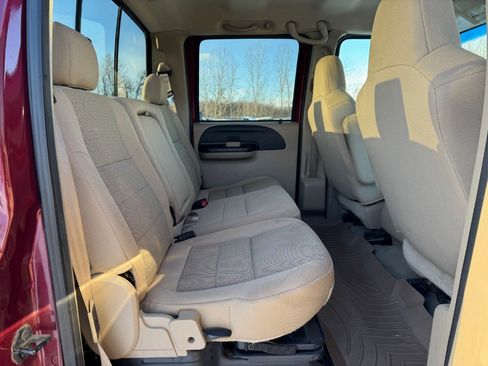 Used 2005 Ford F250 Lariat image 17