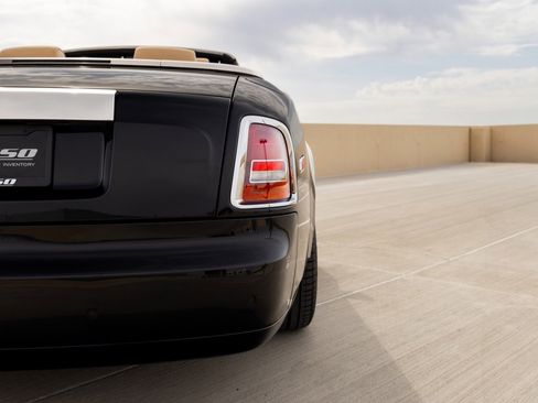 Used 2009 Rolls-Royce Phantom Drophead Coupe RWD image 56