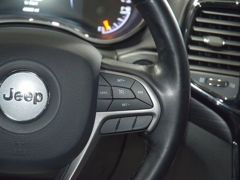 Used 2020 Jeep Grand Cherokee Altitude image 36