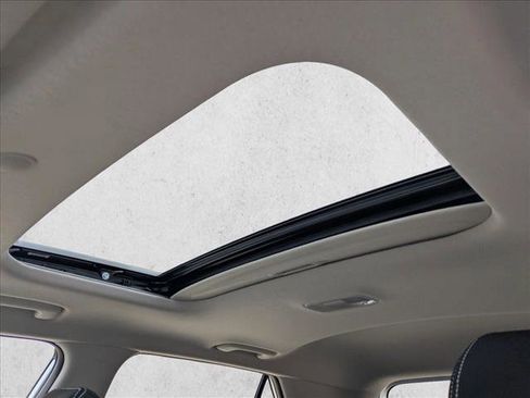 New 2026 Hyundai Venue SEL image 17