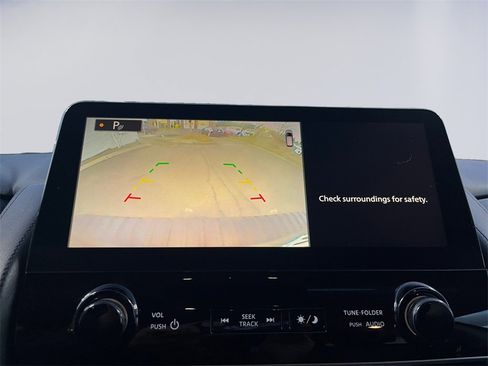 Used 2022 Nissan Armada SV image 14