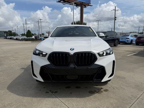 Certified 2026 BMW X6 xDrive40i w/ Climate Comfort Package AWD/4WD image 2