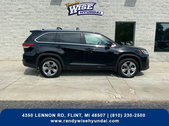 Used 2019 Toyota Highlander Limited Platinum AWD/4WD image 9