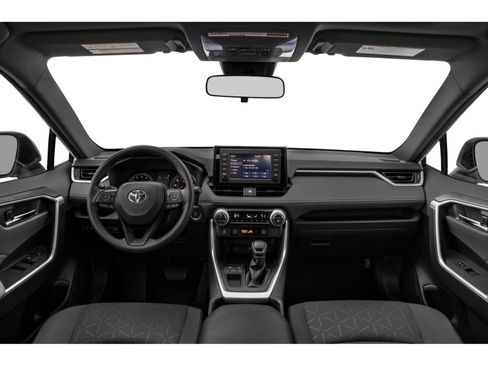 Used 2020 Toyota RAV4 XLE FWD image 5