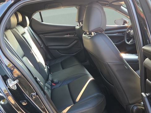 Used 2024 MAZDA MAZDA3 s FWD image 14