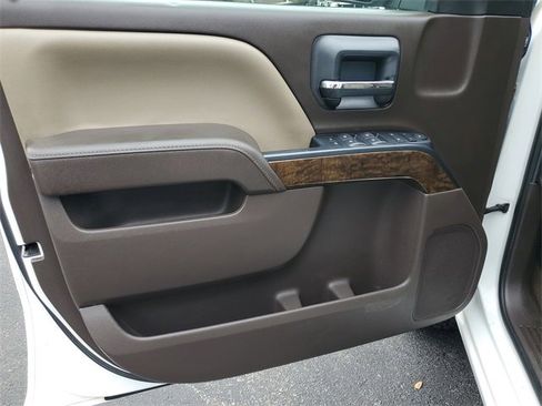 Used 2018 Chevrolet Silverado 1500 LT w/ All Star Edition image 20