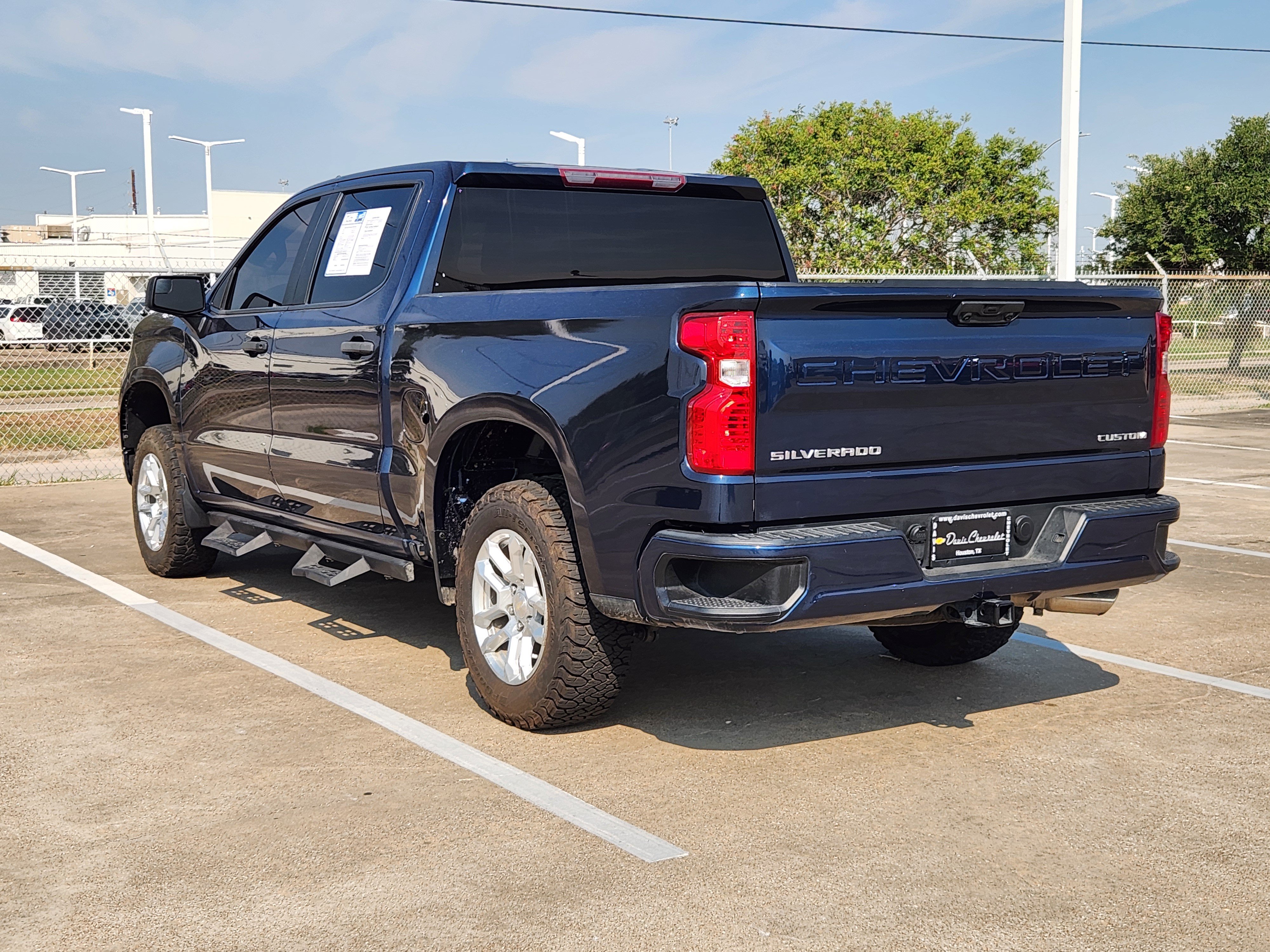 Used 2023 Chevrolet Silverado 1500 Custom RWD image 8