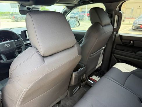 Used 2025 Toyota Tacoma SR5 image 28