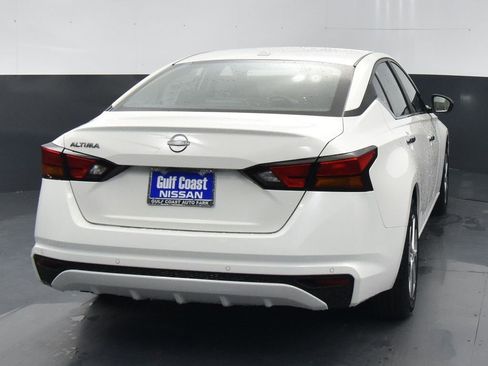 Certified 2025 Nissan Altima 2.5 S image 17