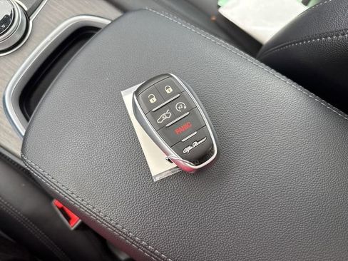 Used 2022 Alfa Romeo Stelvio Ti image 31